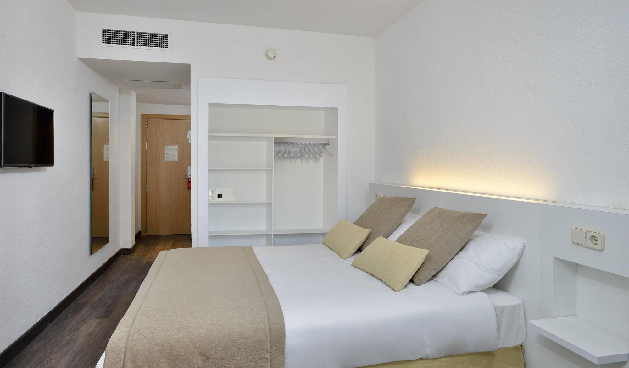 Hotel Sol Mirador De Calas 4*